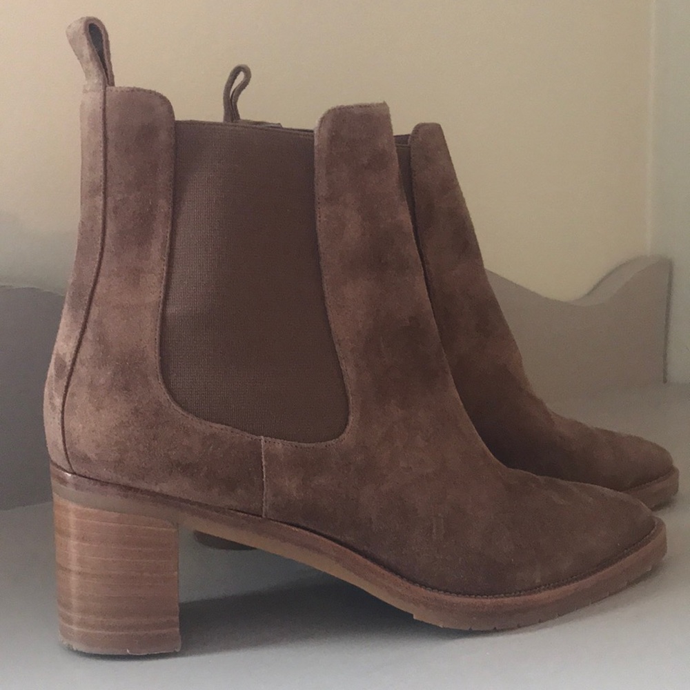 Manolo Blahnik Ankle Boots - Medium Brown Suede
